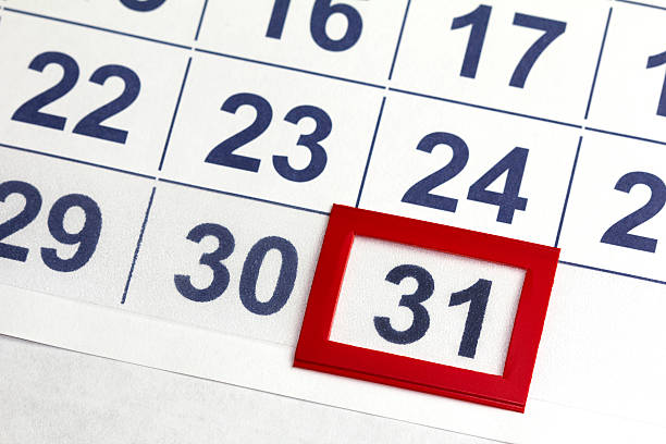 liczba 31 bordered na czerwono w kalendarzu - new years eve new years day 2013 holiday zdjęcia i obrazy z banku zdjęć
