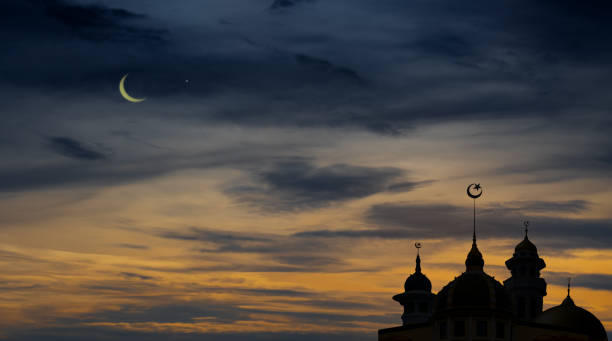 istock mosque dome mosque light of hope arabic islamic architecture and half moon and the sky has stars The mosque is an important place in Islam. 1604506603