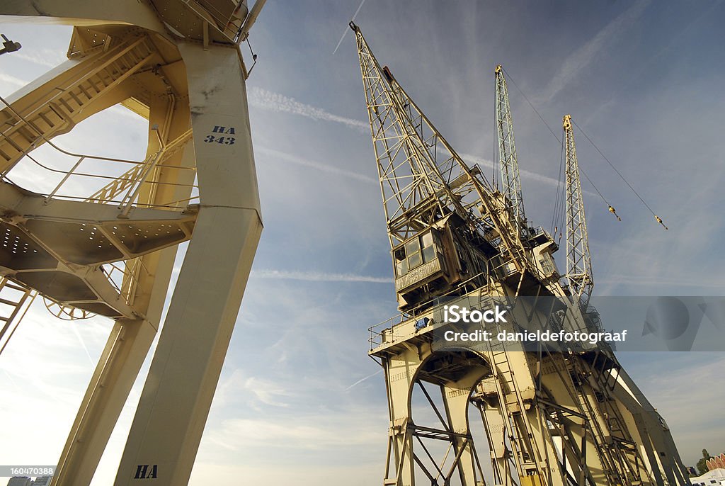 Grúas antiguas - Foto de stock de Antigualla libre de derechos