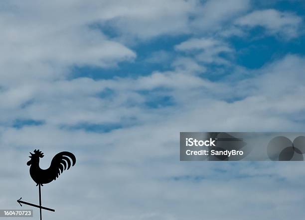 Hahn Wetterfahne Stockfoto und mehr Bilder von Bedeckter Himmel - Bedeckter Himmel, Blasen, Fotografie