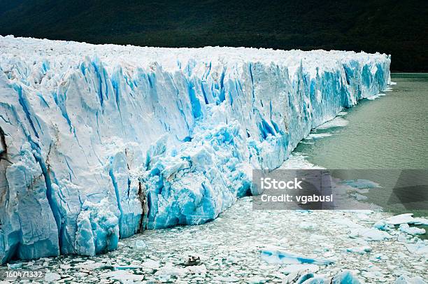 Ghiacciaio Perito Moreno In Patagonia - Fotografie stock e altre immagini di Acqua - Acqua, Ambientazione esterna, Ambiente