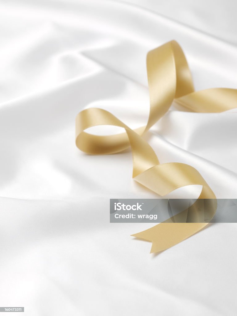 Fita de ouro sobre a Silky Material - Royalty-free Dourado - Cores Foto de stock