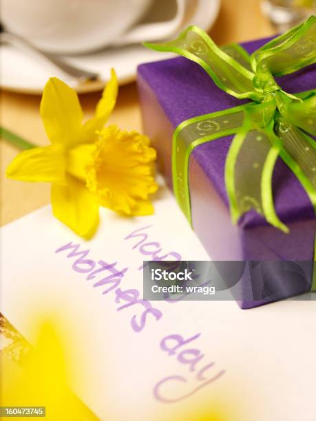Besonderer Tag Für Mutter Stockfoto und mehr Bilder von Blume - Blume, Briefumschlag, Festliches Ereignis