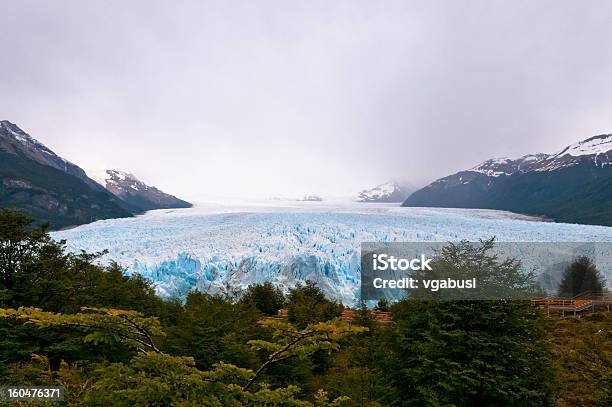 Glaciar Perito Moreno En La Patagonia Argentina Vista Panorámica Foto de stock y más banco de imágenes de Agua