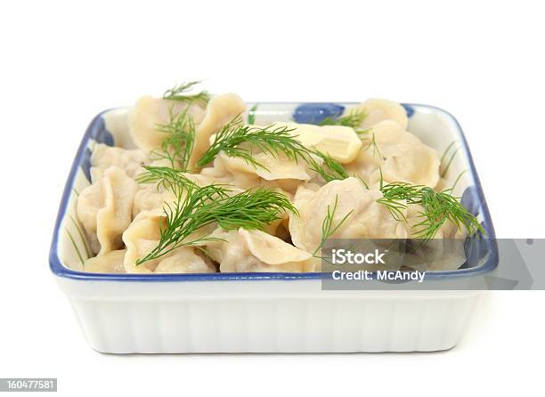 Placatradicional Russo Pelmeni - Fotografias de stock e mais imagens de Almoço - Almoço, Atirar à Baliza, Carne