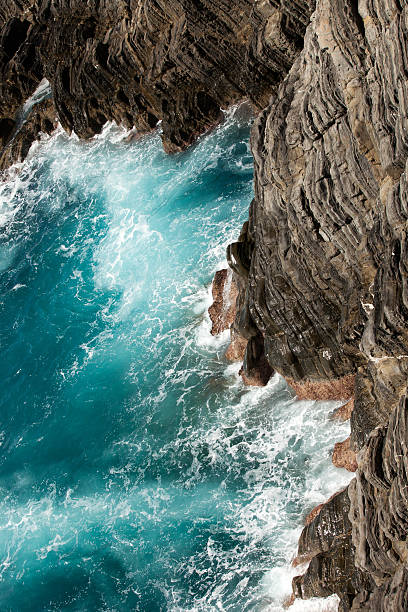 istock Cliffs in Riomaggiore.  Cinque Terre, 16 160477918