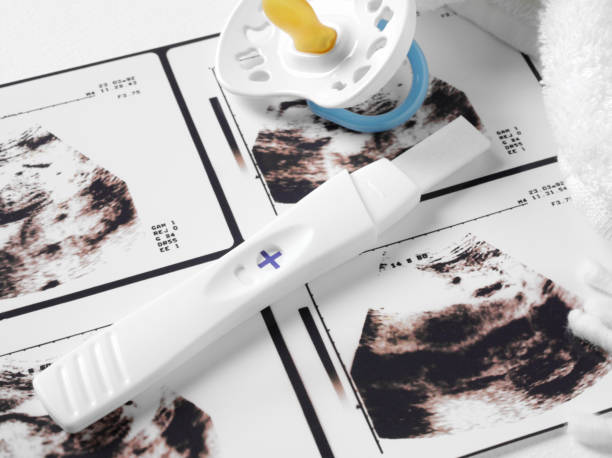 istock Baby Ultrasound and Pregnancy Test 160480113