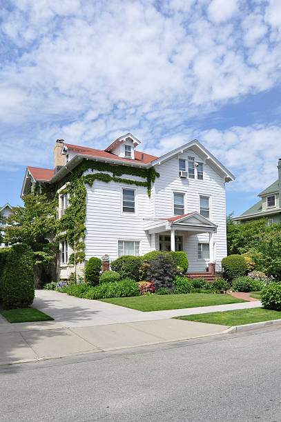 istock Suburban Home Landscaped 160480206