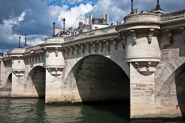 istock Pont Neuf, Paris, France 160487674