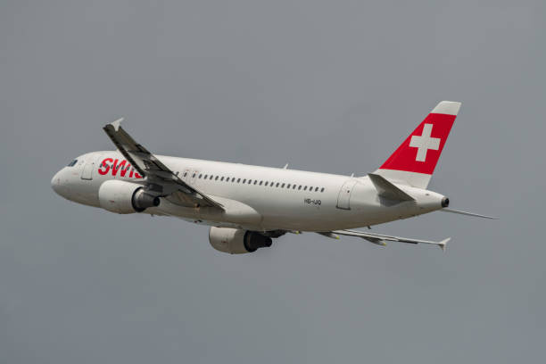 HB-IJQ Swiss Airbus A320-214 airplane in Zurich in Switzerland Zurich, Switzerland, July 13, 2023 Swiss international airlines Airbus A320-214 aircraft is departing from runway 28 airbus a320 stock pictures, royalty-free photos & images