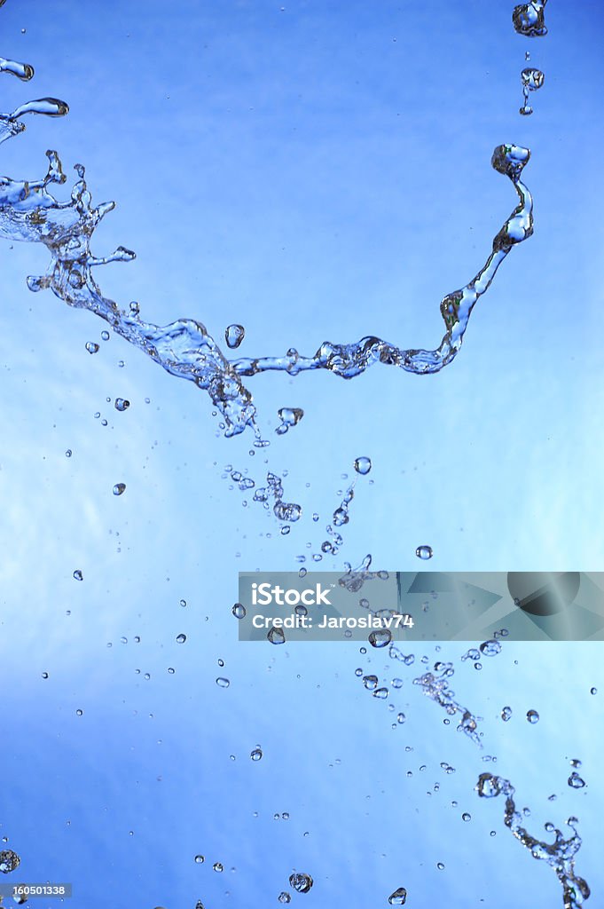 Spruzzi di acqua fresca - Foto stock royalty-free di Bagnato