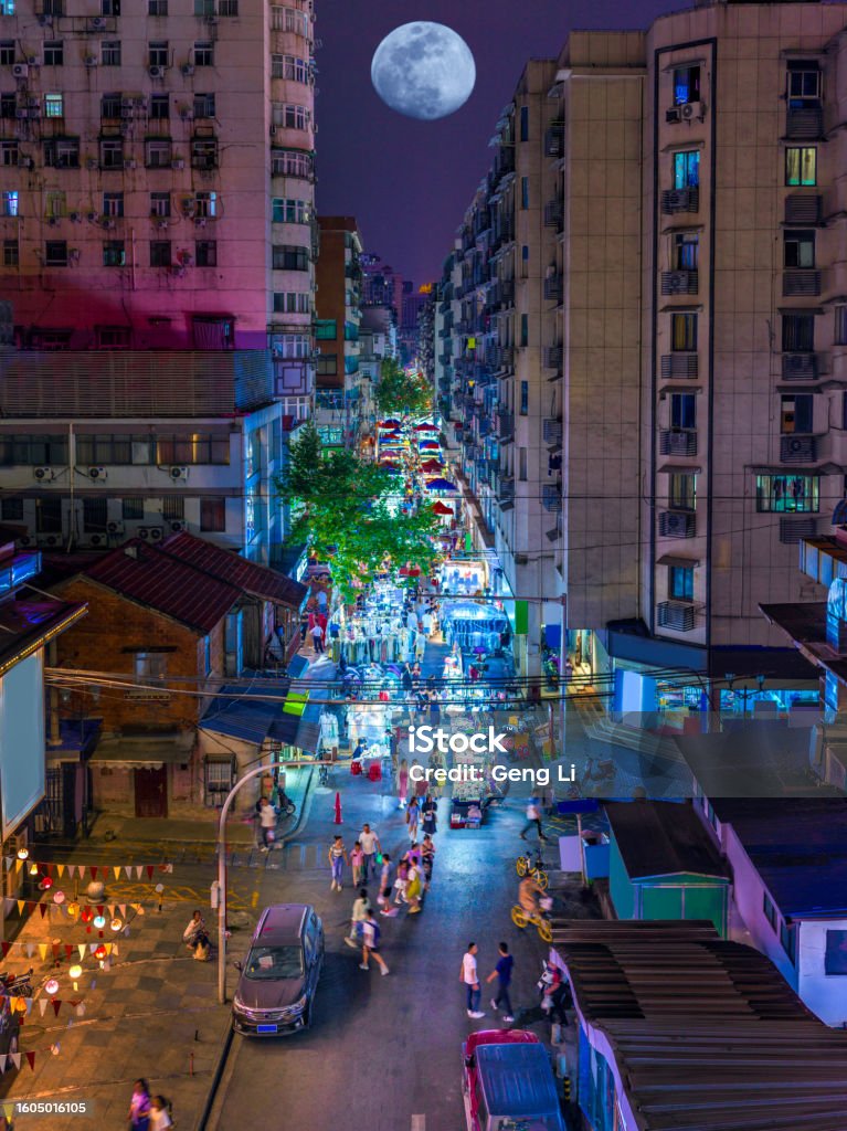 Baocheng Road night market The 700-meter-long night market, which was once Jianghan Road night market, is usually packed with about 400 stands. China - East Asia Stock Photo