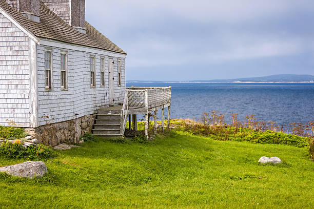 istock Old house at the sea 160509763