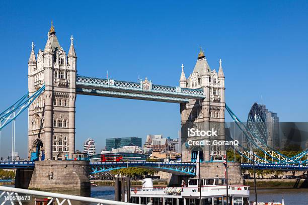 Tower Bridge Stockfoto und mehr Bilder von Alt - Alt, Architektur, Bankenviertel