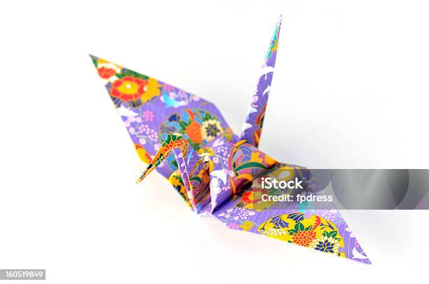 Foto de Origami Crane e mais fotos de stock de Origami de tsuru - Origami de tsuru, Papel, Arte