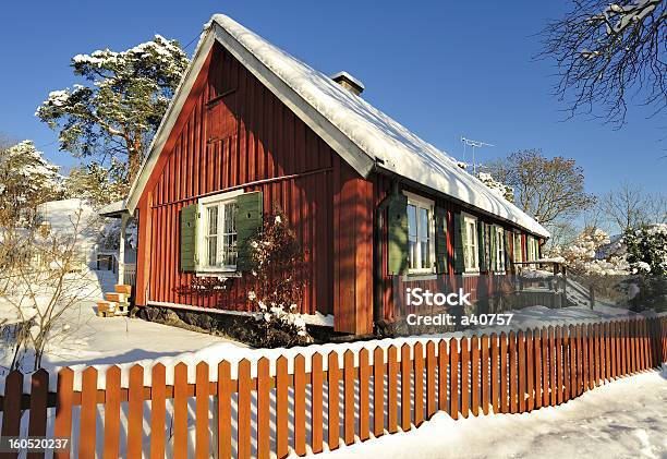Alloggiamento Svedese - Fotografie stock e altre immagini di Neve - Neve, Stoccolma, Svezia