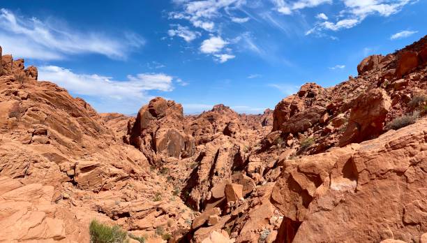 istock Desert Rocks at the Valley of Fire Statepark 1605234125