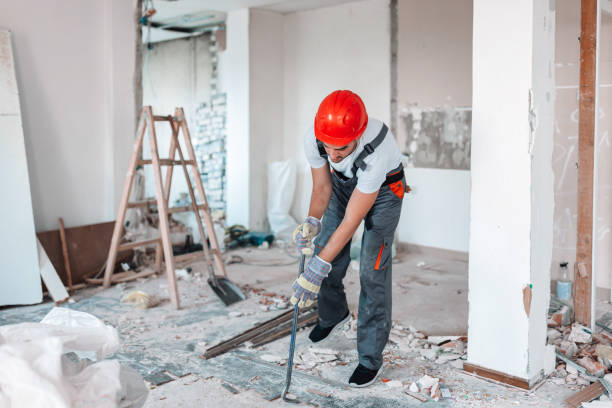 istock Expert renovator reviving apartment ambiance 1605284225
