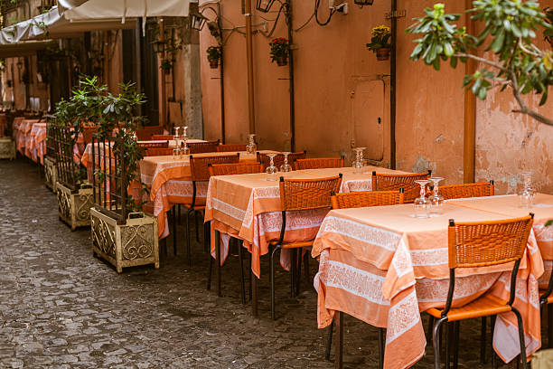 istock Vintage outdoor restaurant 160531802