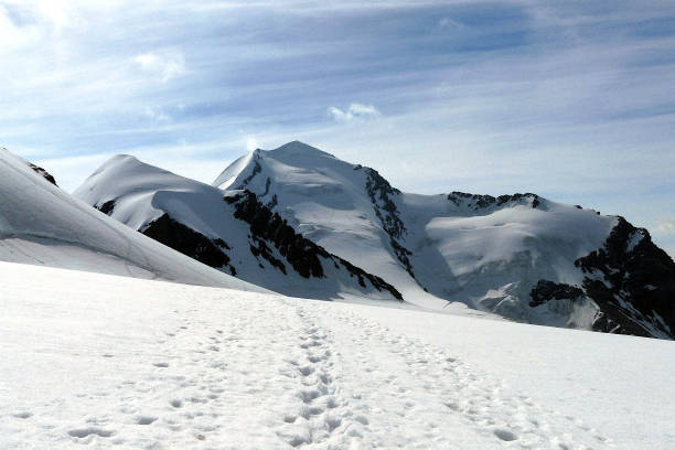 istock Polluce and Castore summits in Monte Rosa Group 1605330527