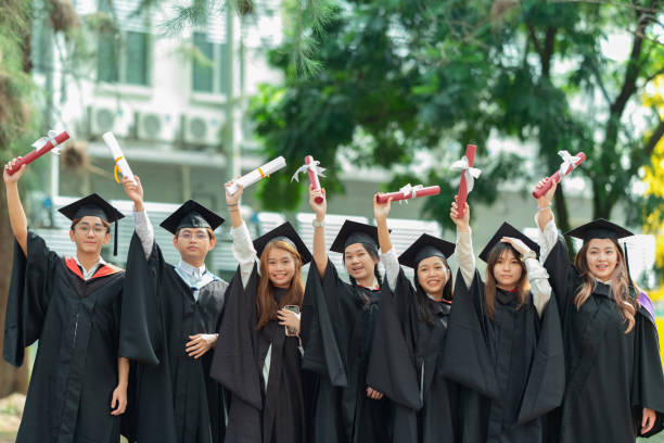 istock Asian University Graduation 1605336886