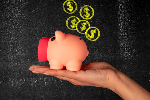 istock Saving money for the rainy day 1605345764