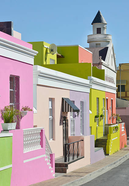 Terraced Houses In Cape Town's BoKaap neighbourhood Colourful buildings in the old Moslem quarter of Cape Town Western Province, South Africa malay quarter photos stock pictures, royalty-free photos & images