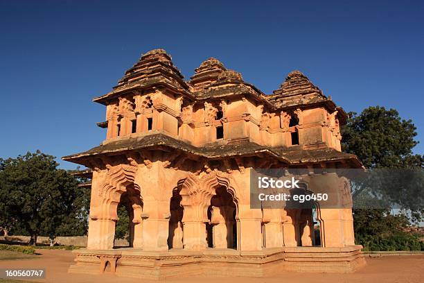 Lotus Mahal Em Hampi Índia - Fotografias de stock e mais imagens de Ao Ar Livre - Ao Ar Livre, Arcaico, Arco - Caraterística arquitetural