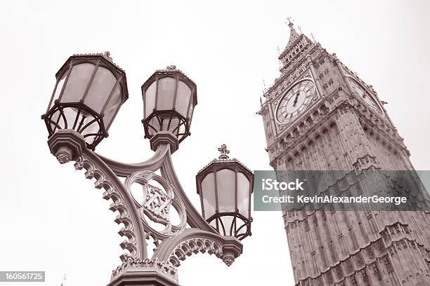 Lamppost E Big Ben Em Londres Westminster - Fotografias de stock e mais imagens de Big Ben - Big Ben, Capitais internacionais, City of Westminster - Londres