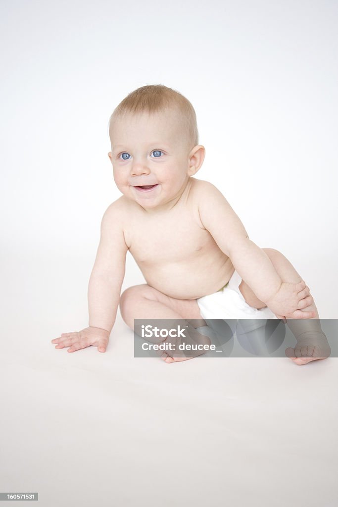 Seduta carino bambino - Foto stock royalty-free di 12-17 mesi