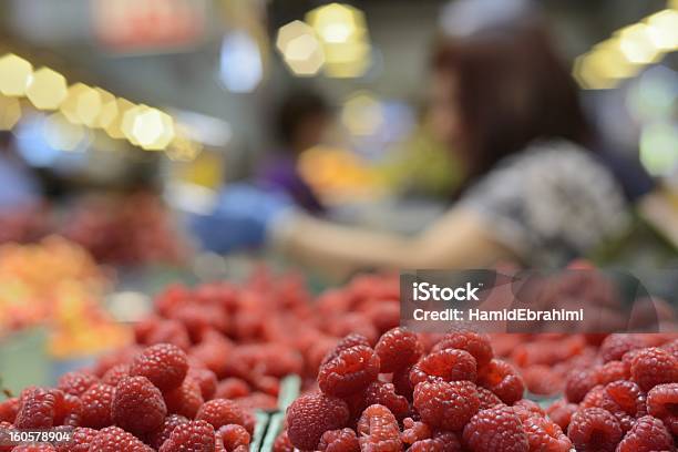 Market Place Stockfoto und mehr Bilder von Beere - Obst - Beere - Obst, Beleuchtet, Bildschärfe