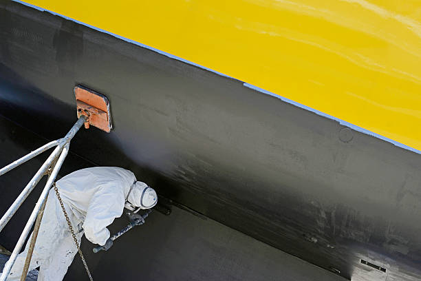 istock Painting The Boat 160579019
