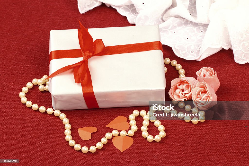 Emocionantes regalos para St. el día de San Valentín - Foto de stock de Amor - Sentimiento libre de derechos
