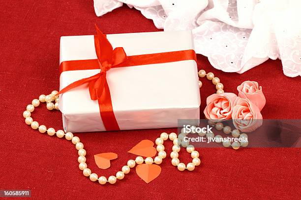 Emocionantes Regalos Para St El Día De San Valentín Foto de stock y más banco de imágenes de Amor - Sentimiento