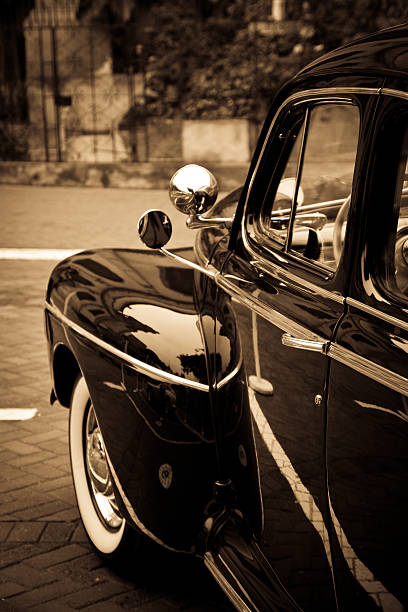 istock Vintage car from the 1940s 160586754