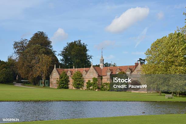Englischen Country House Stockfoto und mehr Bilder von Herrenhaus - Herrenhaus, See, Vereinigtes Königreich