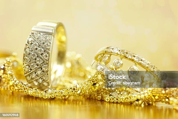 Schmuck Stockfoto und mehr Bilder von Schmuck - Schmuck, Gold - Edelmetall, Edelstein