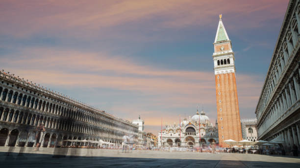 istock Tourists on the move in St. Mark's Square, Venice, Italy. 1606047554