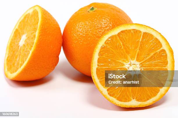 Arance - Fotografie stock e altre immagini di Acido ascorbico - Acido ascorbico, Arancia, Arancione