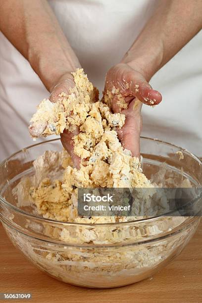 Fare Biscotti Con Scaglie Di Cioccolato Serie - Fotografie stock e altre immagini di Attività - Attività, Biscotto con gocce di cioccolato, Biscotto secco