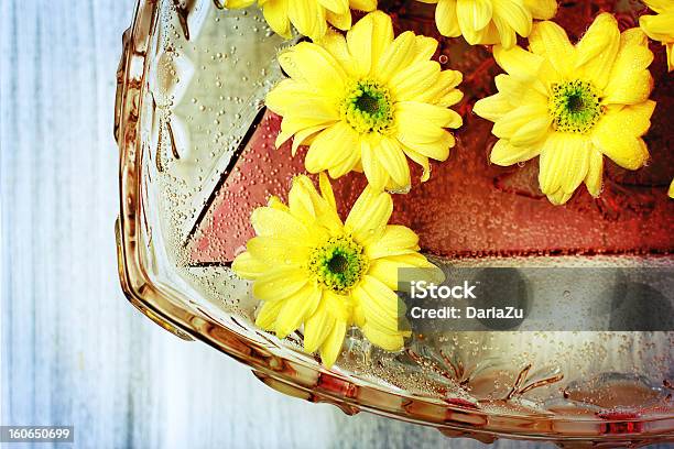 Sfondo Fiore Giallo - Fotografie stock e altre immagini di Acqua - Acqua, Aperto, Aromaterapia