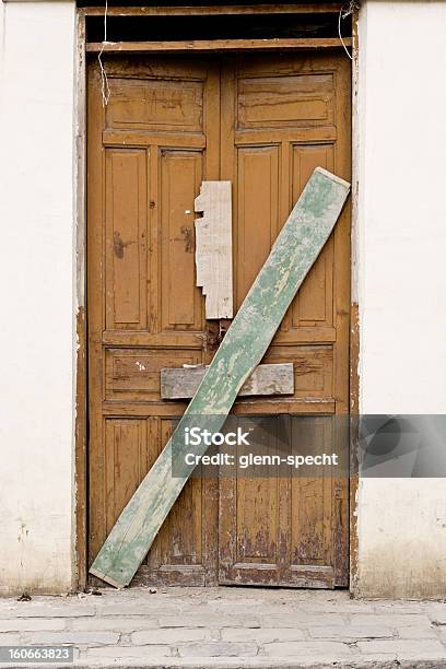 古い木製の壁の - コンクリートのストックフォトや画像を多数ご用意 - コンクリート, ドア, ラテンアメリカ