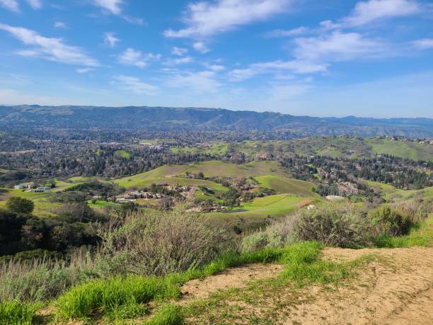 istock San Ramon valley from Mt Diablo State Park, California 1606708054