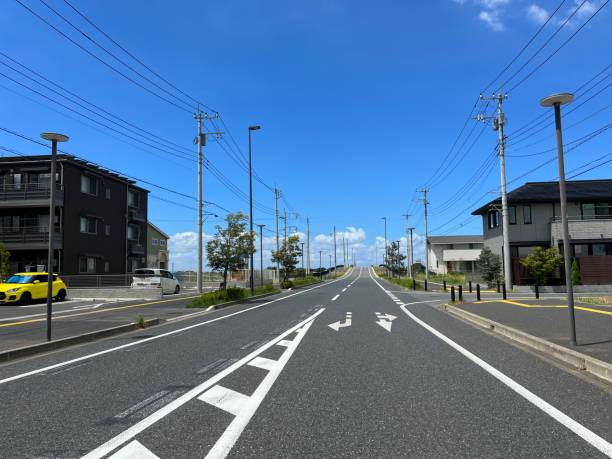 istock Roadside houses 1606733926