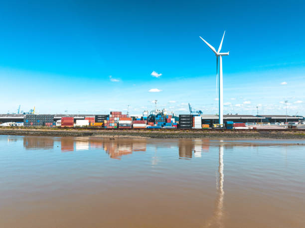 istock Tilbury docks at the mouth of River Thames 1607094369