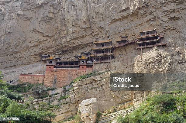 Monasterio De Montaje Foto de stock y más banco de imágenes de China - China, Datong, Alto - Descripción física