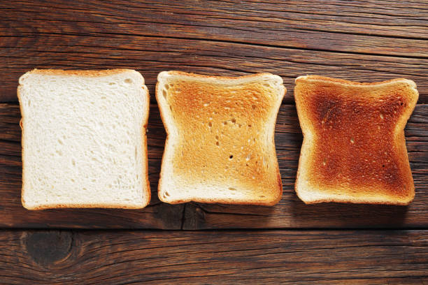 istock Slices of toasted bread 1607415152