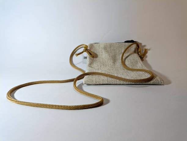 istock Linen fabric braided bag 1607622382