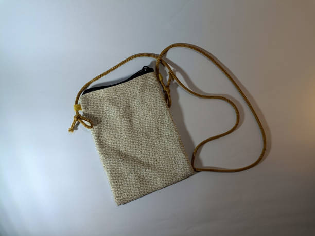 istock Linen fabric braided bag 1607622927