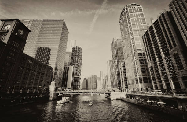 istock Chicago Vintage Style. 1607733988